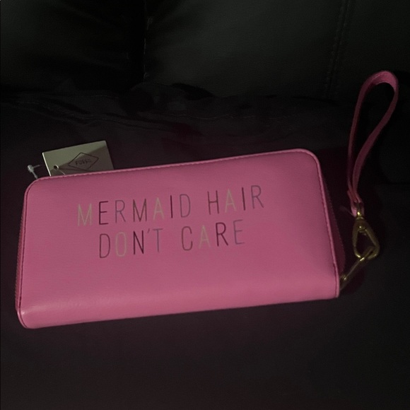 Fossil Pink Wristlet Clutch with Fun Text - Picture 1 of 2